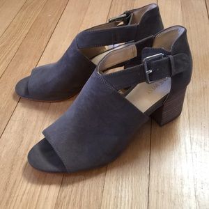 Nine West suede heels